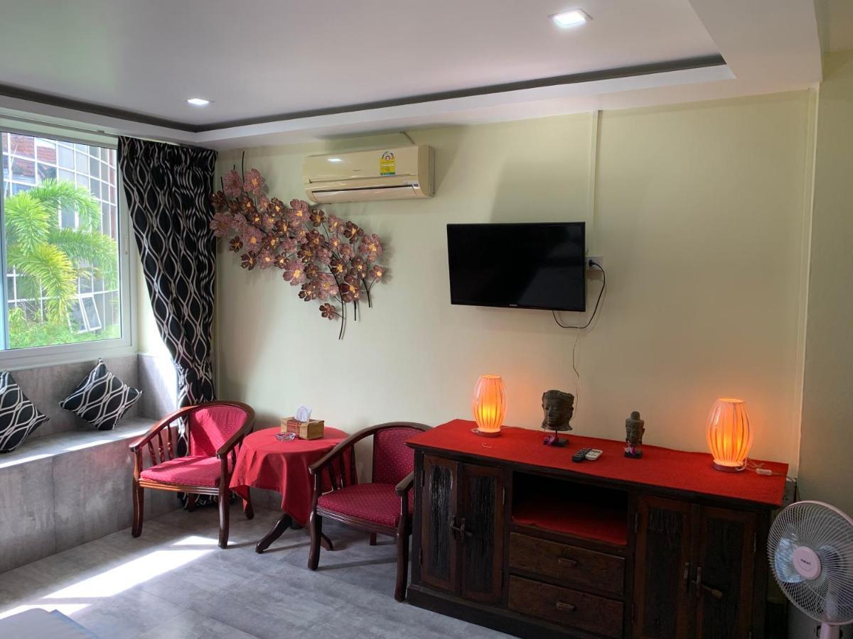 Fong Kaew And Baan Nang Fa Guesthouse Patong Exterior photo